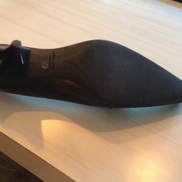 Shoes - Picture 2 of 4